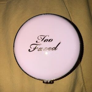 Too Faced Healthy Glow Bronzer